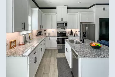 3407 Sakowitz Street #A-B, Houston, TX 77026 - Photo 11