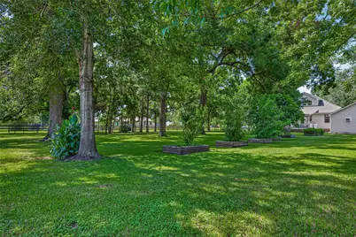 238 Horse Shoe Trail, Angleton, TX 77515 - Photo 43