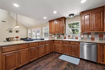238 Horse Shoe Trail, Angleton, TX 77515 - Photo 13