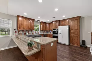 238 Horse Shoe Trail, Angleton, TX 77515 - Photo 11