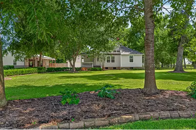 238 Horse Shoe Trail, Angleton, TX 77515 - Photo 1