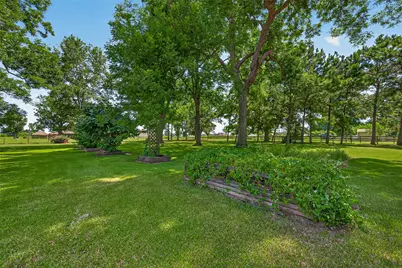 238 Horse Shoe Trail, Angleton, TX 77515 - Photo 45