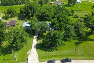 238 Horse Shoe Trail, Angleton, TX 77515 - Photo 45