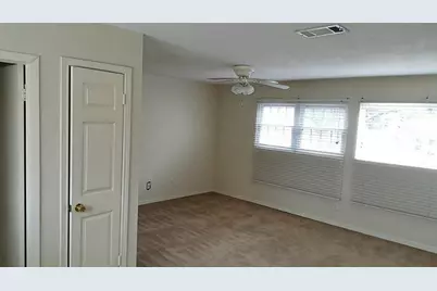 1014 Graham Drive #J4, Tomball, TX 77375 - Photo 13