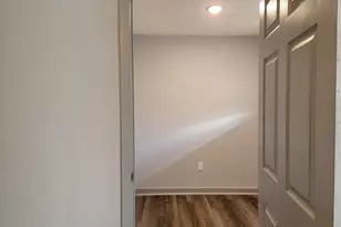 10209 Wiggins St, Houston, TX 77029 - Photo 9