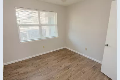 1665 Northwood, Houston, TX 77009 - Photo 9