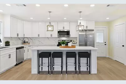 900 Cedar Road, Clear Lake Shores, TX 77565 - Photo 9