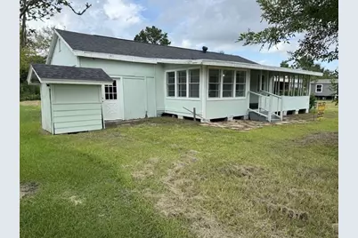 122 S Circle Drive, Liverpool, TX 77577 - Photo 1