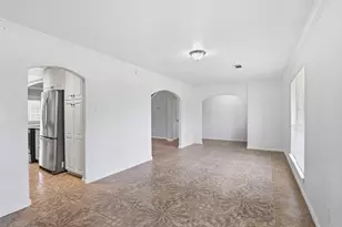 3513 E Bayou Dr, La Porte, TX 77571 - Photo 9