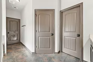 7049 Pine Shadows Rd, Cleveland, TX 77328 - Photo 21