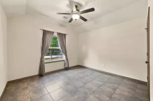 7049 Pine Shadows Rd, Cleveland, TX 77328 - Photo 27