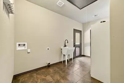 7049 Pine Shadows Road, Cleveland, TX 77328 - Photo 23