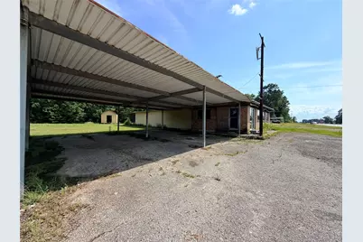 915 E Gibson Street, Jasper, TX 75951 - Photo 23