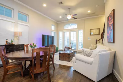 637 Middle Street, Houston, TX 77003 - Photo 9