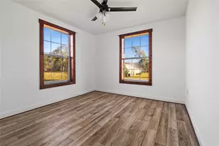 14202 Susie Ln, Alvin, TX 77511 - Photo 7