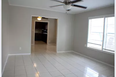 1910 Alta Vista Street, Houston, TX 77023 - Photo 3