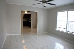 1910 Alta Vista St, Houston, TX 77023 - Photo 3