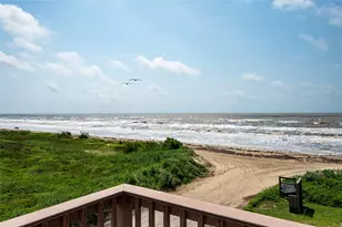 963 James Rd, Gilchrist, TX 77617 - Photo 11