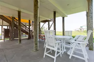 963 James Rd, Gilchrist, TX 77617 - Photo 43