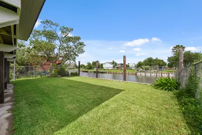 1031 Star Drive, Dickinson, TX 77539 - Photo 3