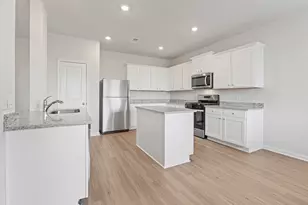 8802 New Jade Dr, Iowa Colony, TX 77583 - Photo 5