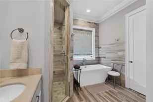 1513 Cunningham Parc Ln, Houston, TX 77055 - Photo 19