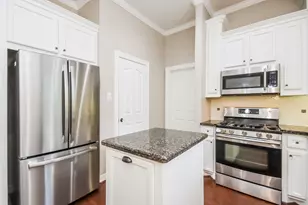 409 Robinwood Dr, Spring, TX 77386 - Photo 7