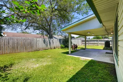 9731 Shell Rock Road, La Porte, TX 77571 - Photo 21