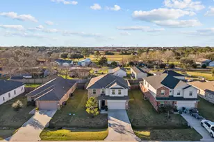 7318 Parkview Dr, Hitchcock, TX 77563 - Photo 3