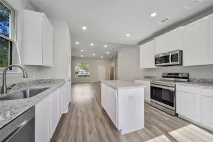 1111 Yellowstone River Rd, Conroe, TX 77316 - Photo 9