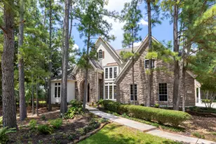 39 W Bracebridge Cir, The Woodlands, TX 77382 - Photo 1