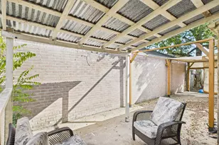 7611 Hopewell Ln, Houston, TX 77071 - Photo 5