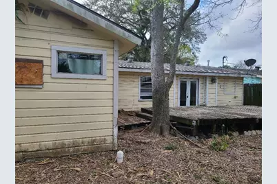 422 Surratt Drive, Houston, TX 77091 - Photo 7