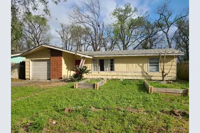 422 Surratt Drive, Houston, TX 77091 - Photo 5