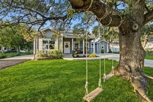 1006 12th St, Blanco, TX 78606 - Photo 3