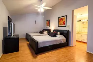 4724 Post Oak Timber Dr, Houston, TX 77056 - Photo 15