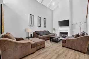4724 Post Oak Timber Dr, Houston, TX 77056 - Photo 1
