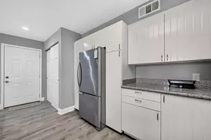 4724 Post Oak Timber Dr, Houston, TX 77056 - Photo 19