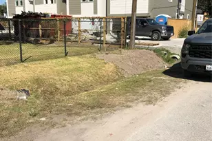 1025 Glen Ave, Houston, TX 77088 - Photo 1