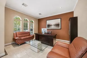 7610 Guinevere Dr, Sugar Land, TX 77479 - Photo 9