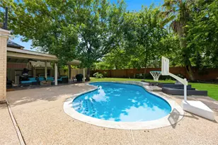 7610 Guinevere Dr, Sugar Land, TX 77479 - Photo 41