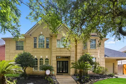 7610 Guinevere Drive, Sugar Land, TX 77479 - Photo 5