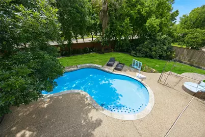 7610 Guinevere Drive, Sugar Land, TX 77479 - Photo 39