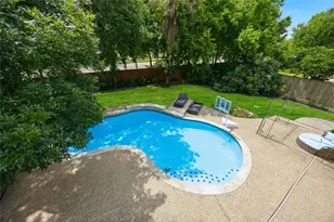 7610 Guinevere Dr, Sugar Land, TX 77479 - Photo 39
