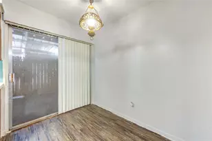 6723 Tarnef Dr, Houston, TX 77074 - Photo 9
