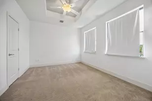 4523 Maple St, Bellaire, TX 77401 - Photo 31