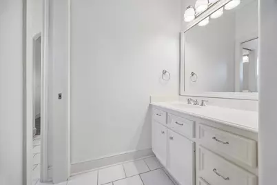 4523 Maple Street, Bellaire, TX 77401 - Photo 29