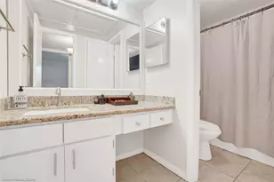 2800 Jeanetta St, Houston, TX 77063 - Photo 17