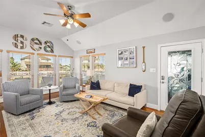 1314 Hawaii Drive, Tiki Island, TX 77554 - Photo 7