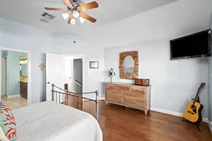 1314 Hawaii Dr, Tiki Island, TX 77554 - Photo 15